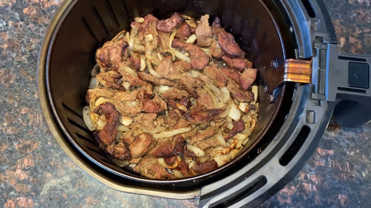 Paté de hígado en freidora de aire servido con pan tostado