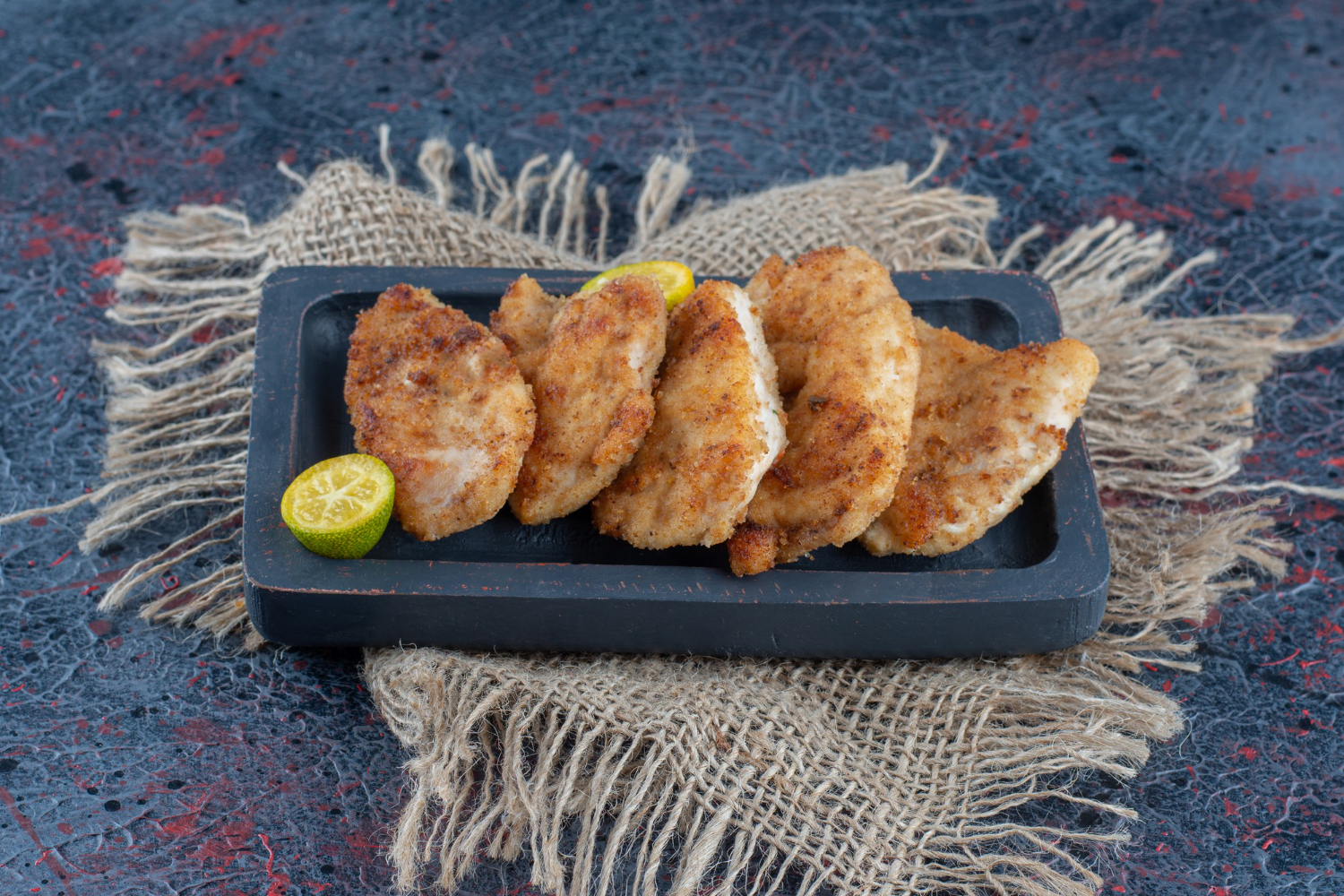 Tortitas de pescado crujientes en freidora de aire.