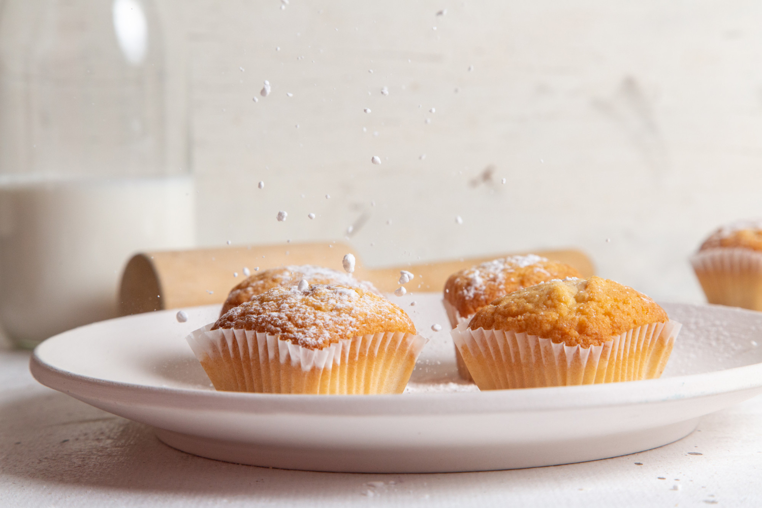 Cupcakes esponjosos hechos en freidora de aire.